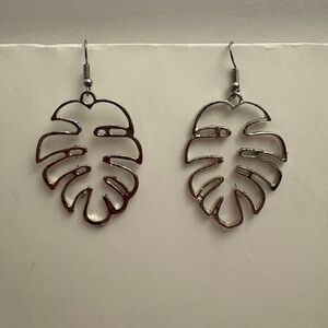 Palm Leaf Earrings in Silvertone.